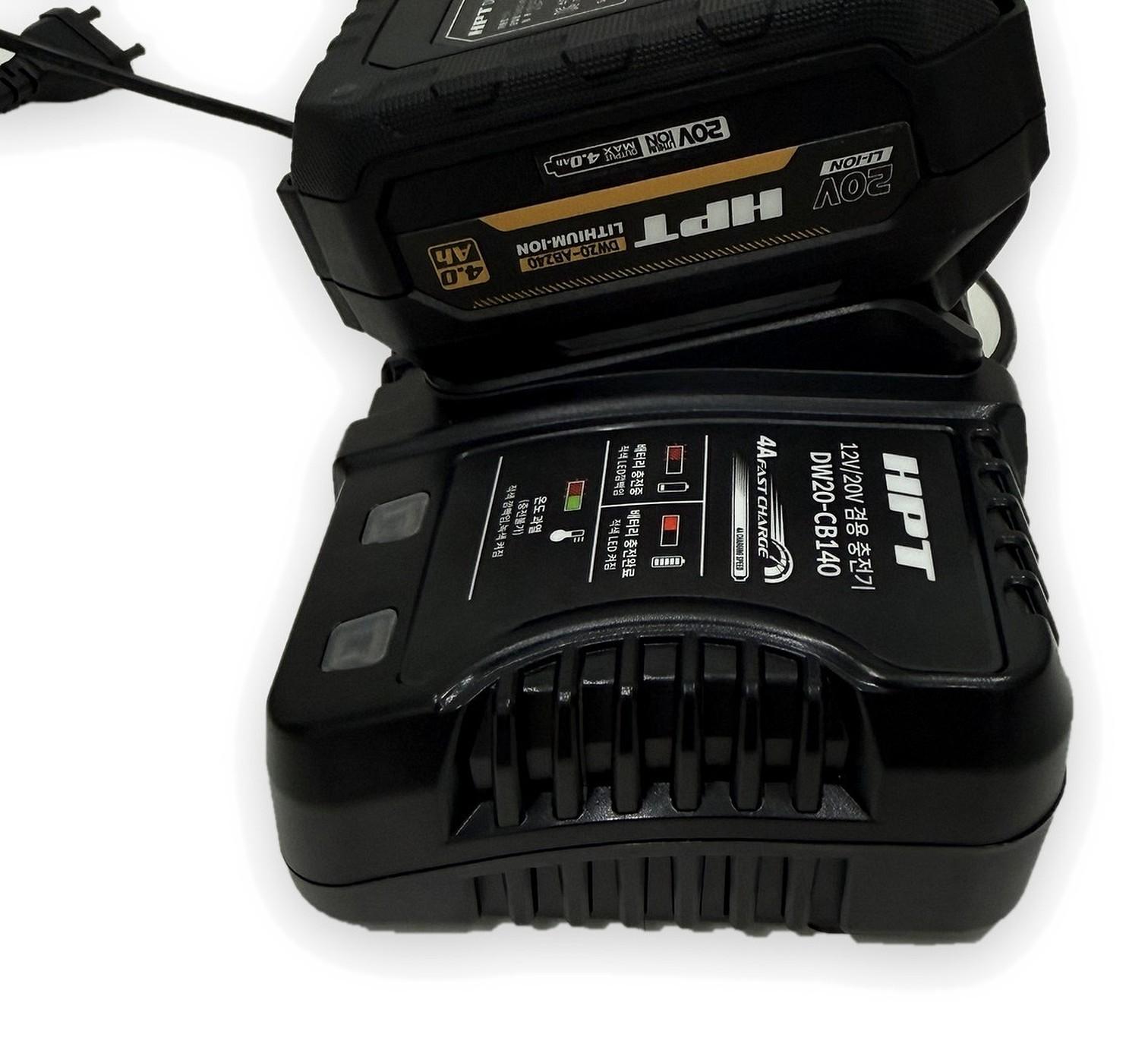 HPT DW20 20V 배터리 장착 예시